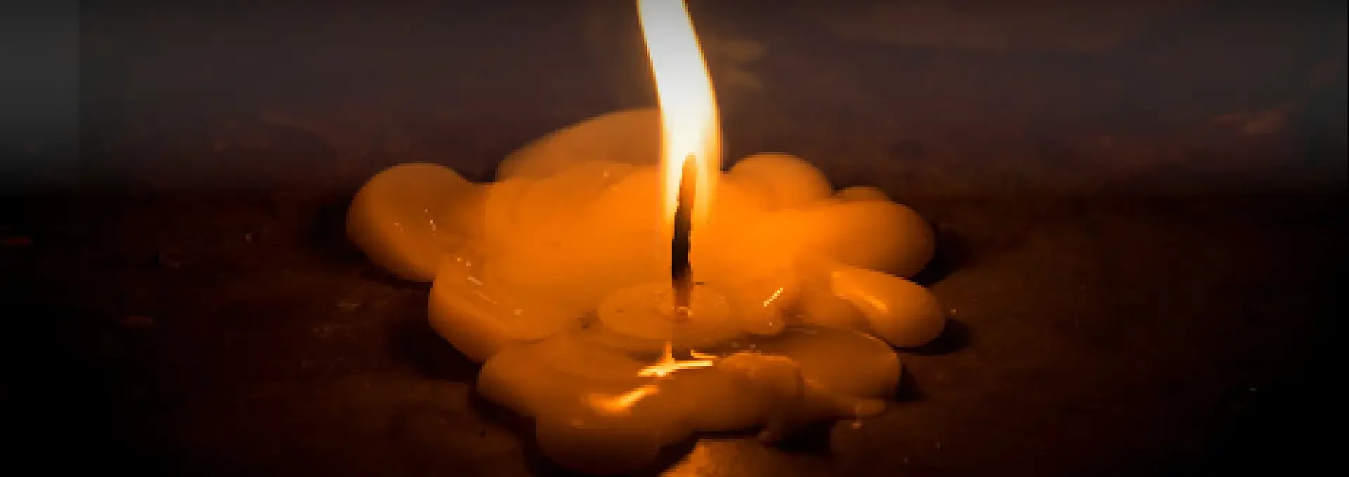 איך להוציא כתמי שעווה מבגדים, מפות, שטיחים ורהיטים — המדריך המלא